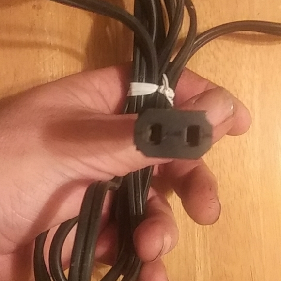 Power cord - Picture 2 of 2